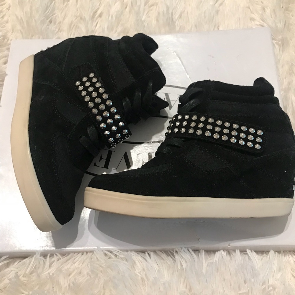 ✖️SOLD✖️ Steve Madden wedge sneakers